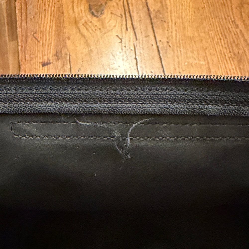 Longchamp Elegant Black Tote - Picture 9 of 14